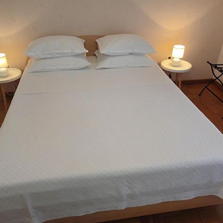 רוביני Apartments Leo מראה חיצוני תמונה